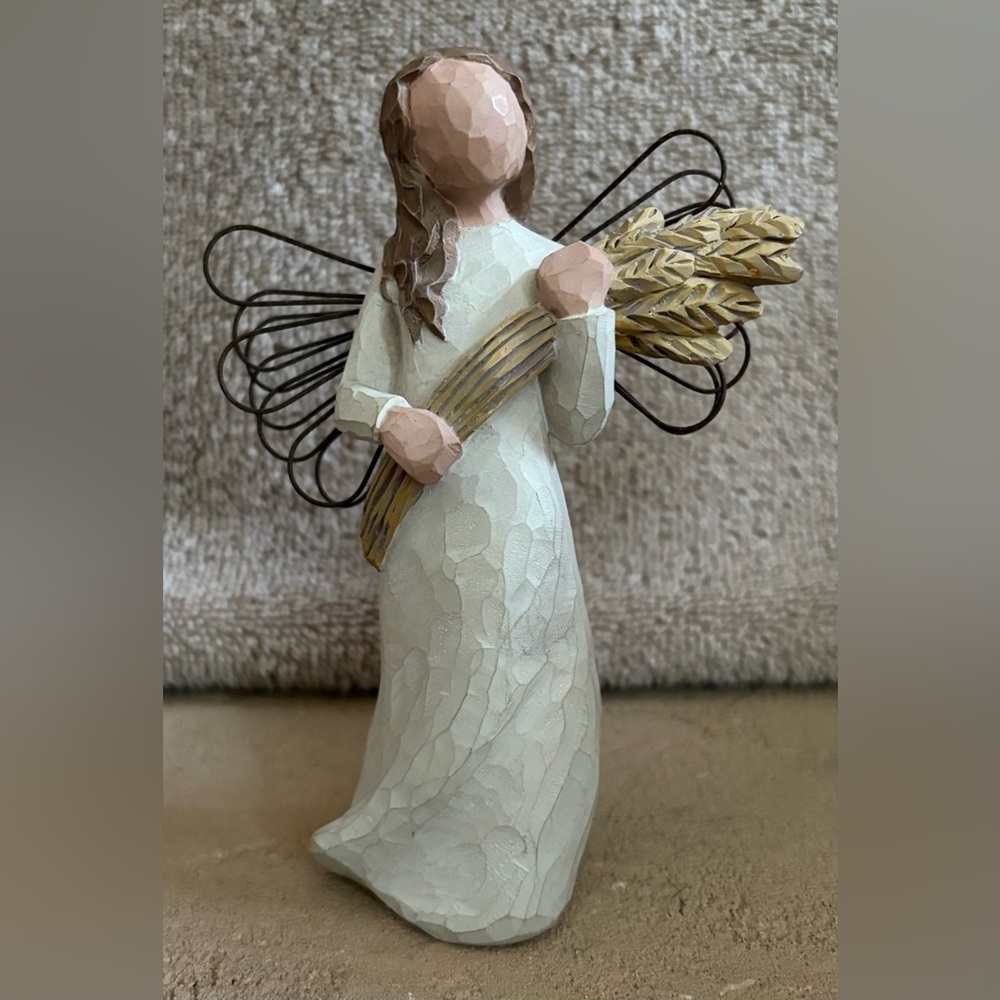 Willow Tree Angel of Autumn Figurine